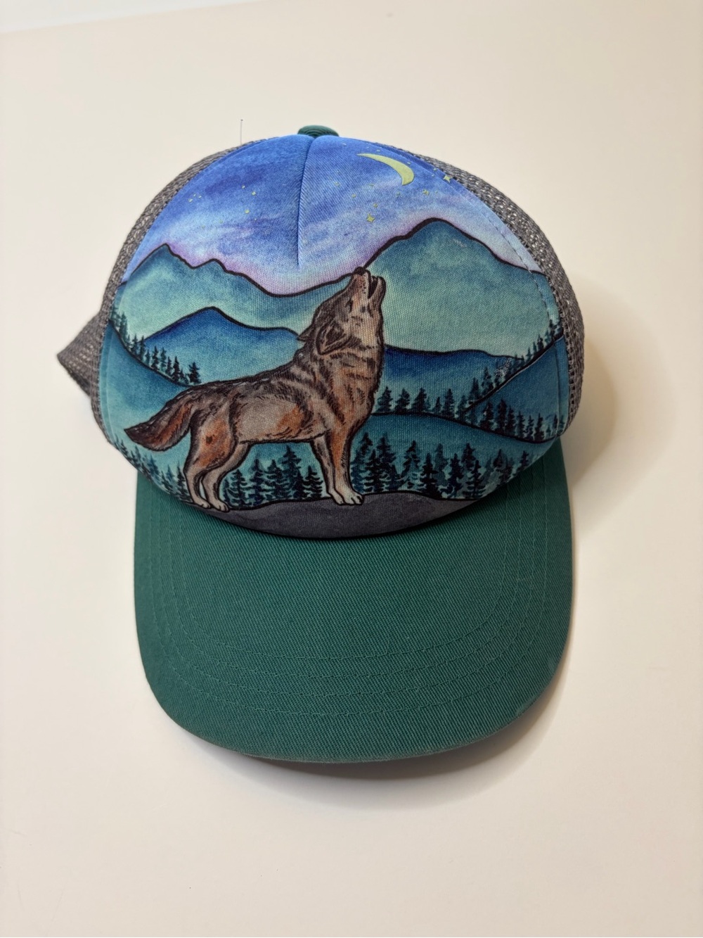 Sunday Afternoons Kids Artist Series Trucker Hat Howling Wolf M/L Adjustable